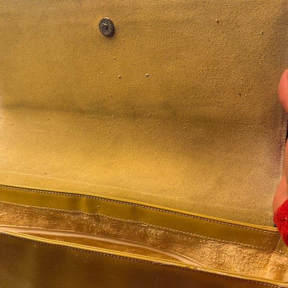 Gucci Yellow Shoulder Bag smooth patent leather poor to fair condition - Picture 12 of 14